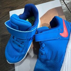 Nike Kids Shoes Blue and Pink